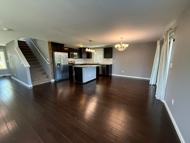 Building Photo - 3 Bedroom House For Rent In Cascade Locks