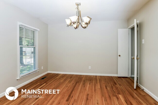 Foto del edificio - 14290 Mondoubleau Lane