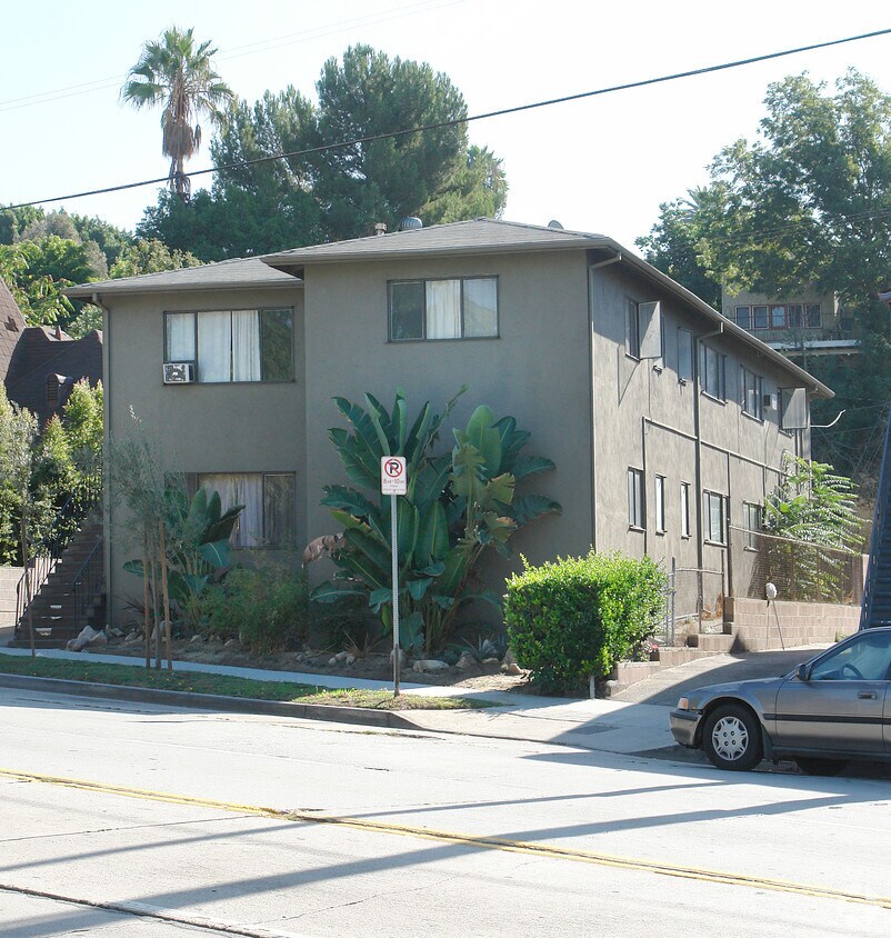 Building Photo - 724 Silver Lake Blvd