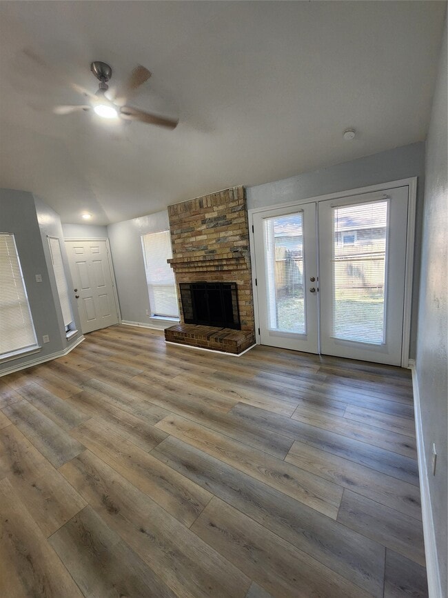 Building Photo - 5003 Maurita Dr