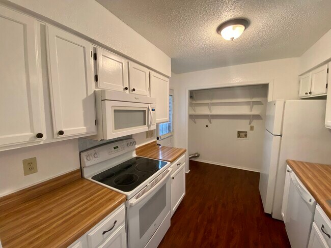 Foto del edificio - 1809 W Spring Creek Pkwy