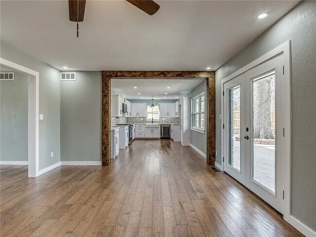 Foto del edificio - 3229 NW 62nd St