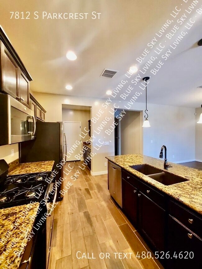 Foto del edificio - 7812 S Parkcrest St