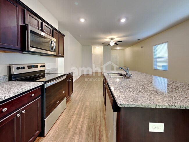 Building Photo - 188 Orion Way