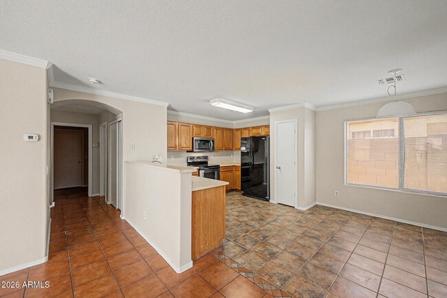 Building Photo - 8133 W Magnolia St