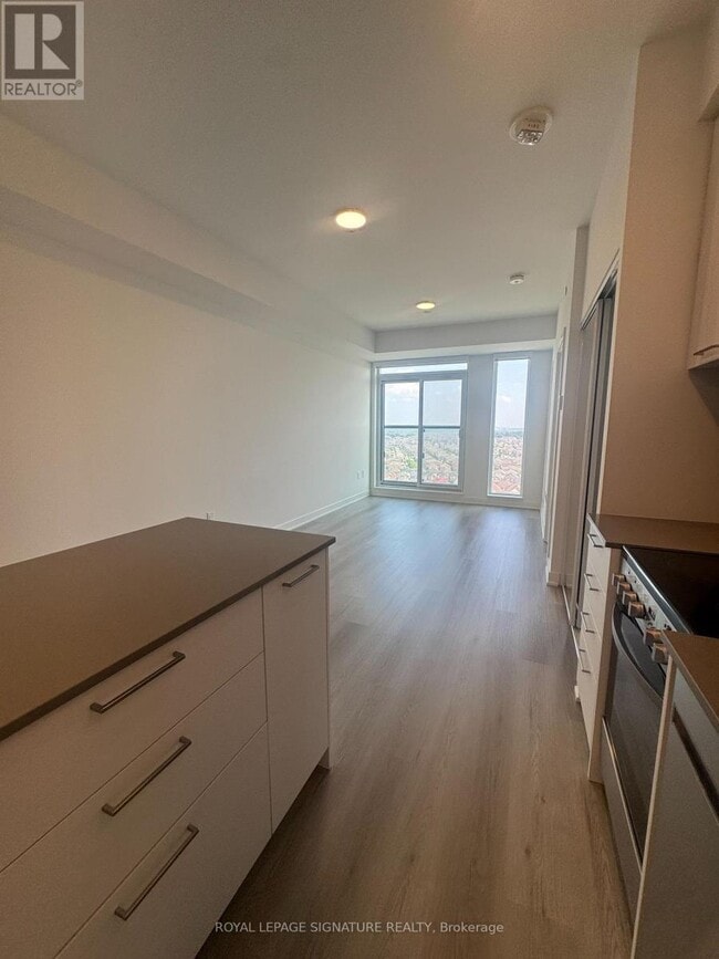 Building Photo - 40-2240 Lagerfeld Dr