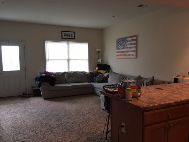 First floor living area - 3509 Lincoln Ave