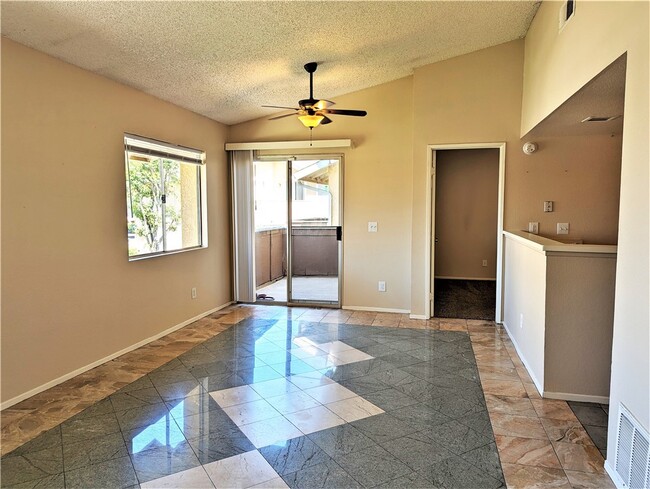 Building Photo - 2825 S Tuolumne Pl