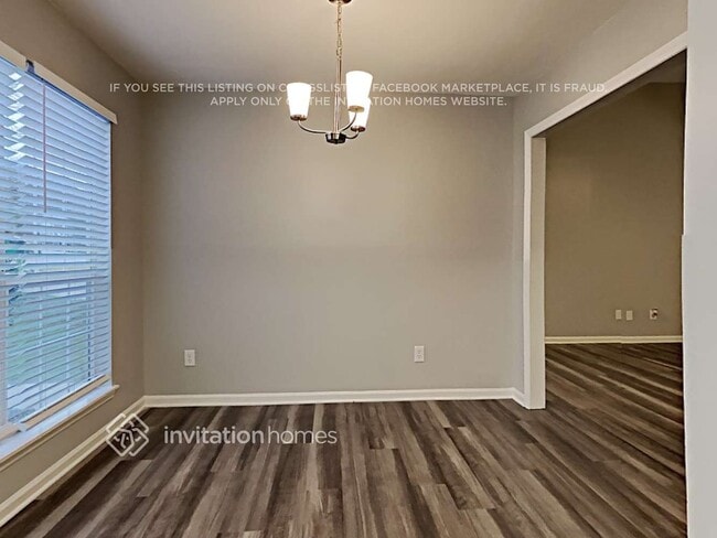 Foto del edificio - 9821 Stephen Thompson Ln