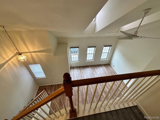 Foto del edificio - 16806 Farmington Rd