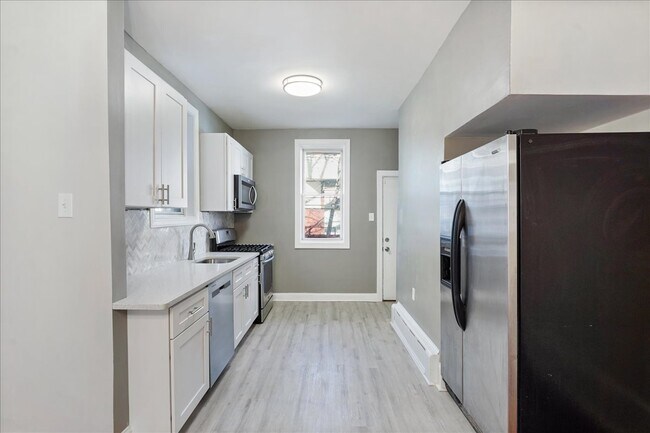 Building Photo - 5703 Willows Ave