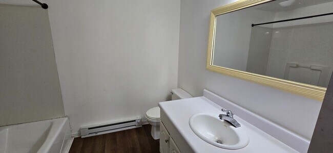 Foto del edificio - 4169 Grace Chapel Rd