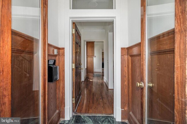 Foto del edificio - 3002 13th St NW