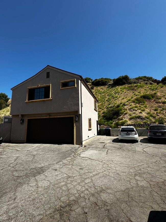 Specific designated parking - 8532 Vine Valley Dr