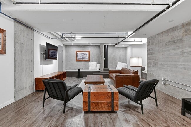 Building Photo - 840 Fort Street