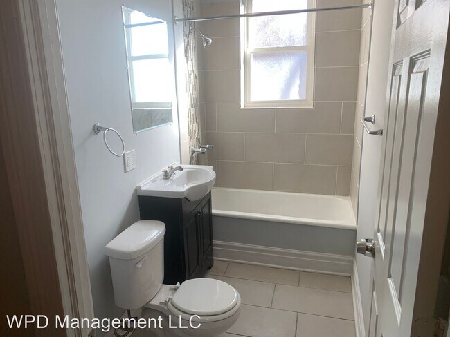 Foto del edificio - 7004 S Indiana Ave