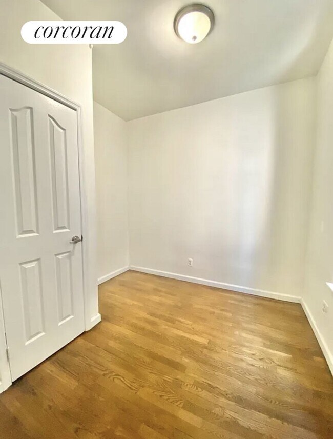 Foto del edificio - 413 E 70th St