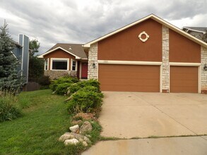 Building Photo - 1855 Smoke Ridge Dr
