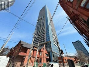 Building Photo - 609 Sherbourne St