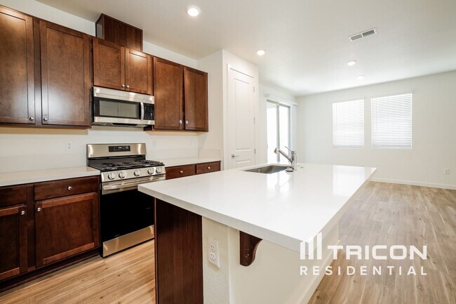 Building Photo - 801 Fire Wheel Dr