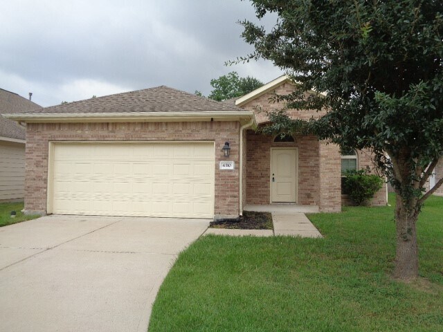 Foto principal - 6510 Holly Cove Ln