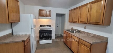 Building Photo - 1308 S 8th St