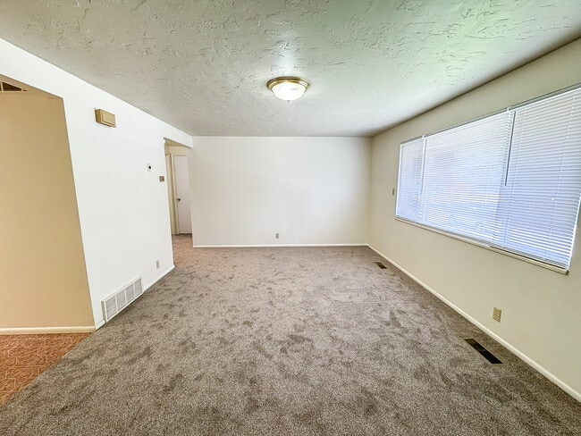 Foto del edificio - 1748 S 500 E