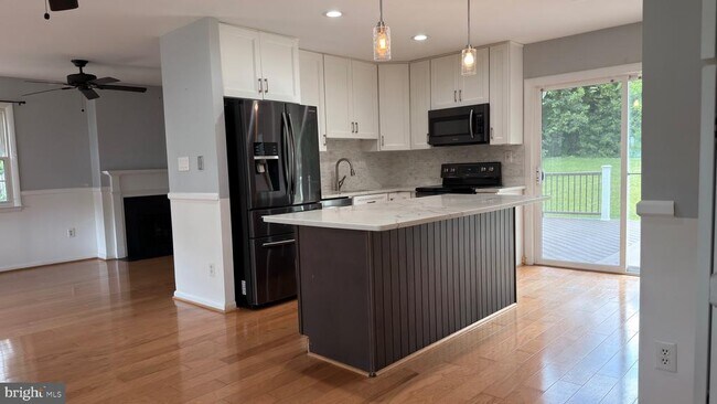 Foto del edificio - 4217 Kincaid Ct
