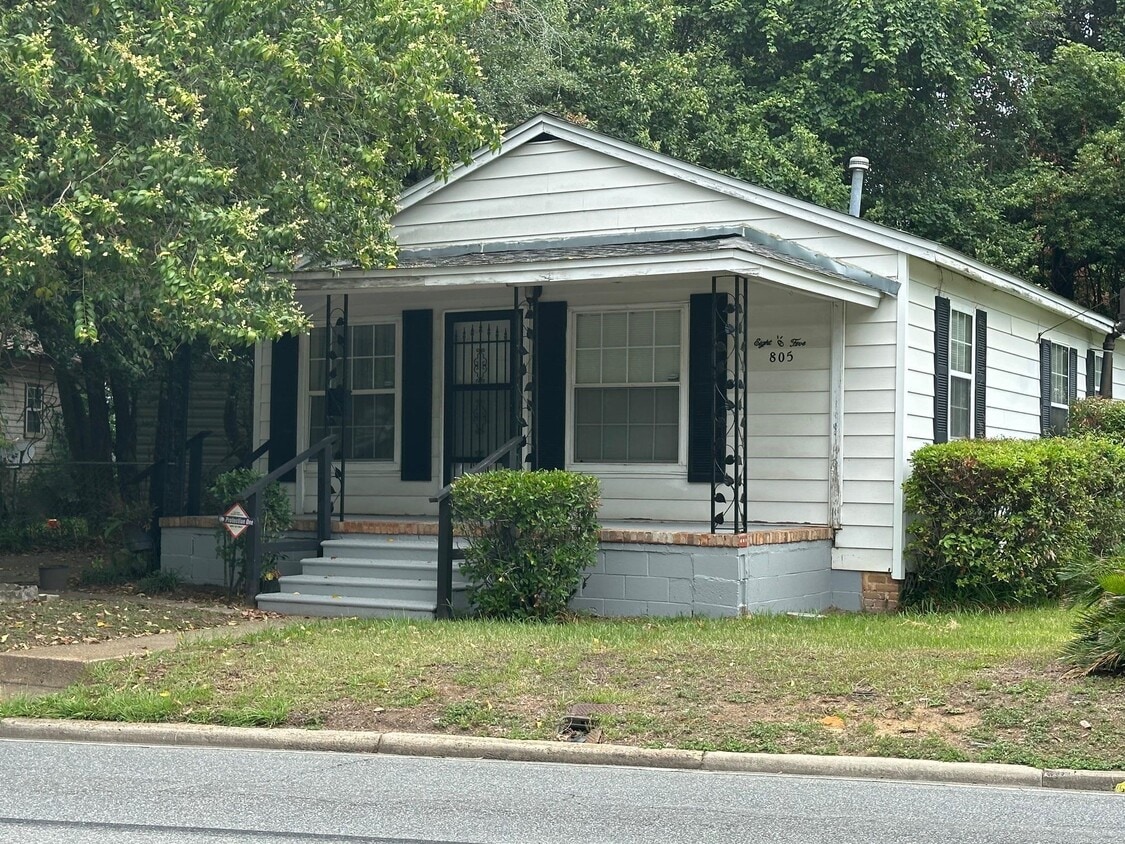 Primary Photo - 805 Old Bainbridge Rd