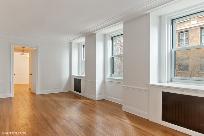 Building Photo - 3730 N Lake Shore Dr