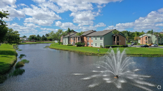 Building Photo - Visions at Willow Pond