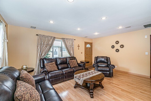 Building Photo - 9415 Sumac Rd