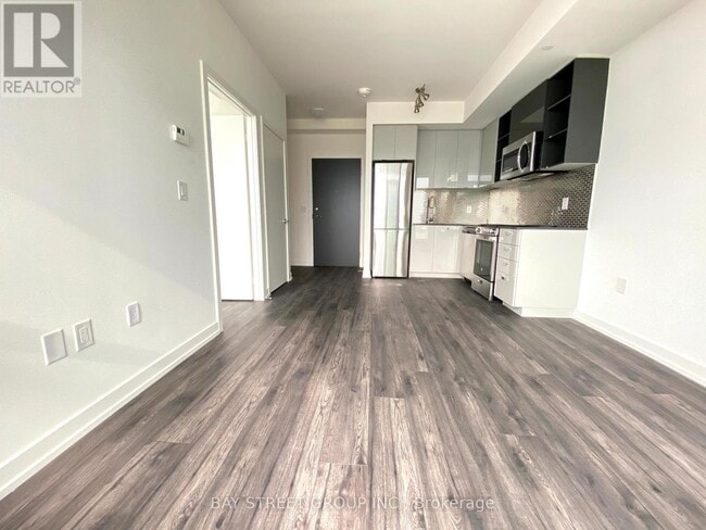 Building Photo - 10 De Boers Dr