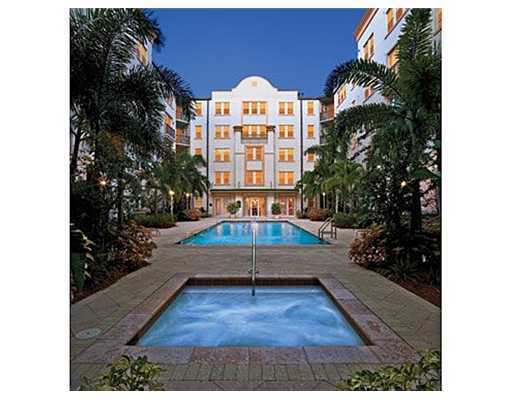 SOLE AT LAS OLAS A FUN PLACE TO LIVE! - 533 NE 3rd Ave