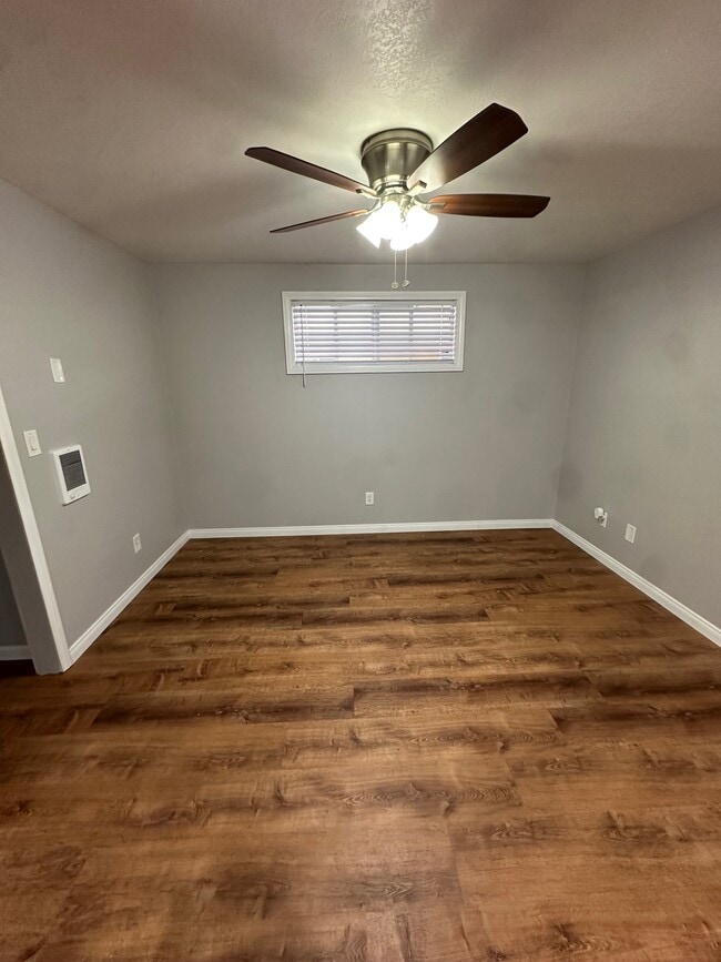 Building Photo - The Vermonter