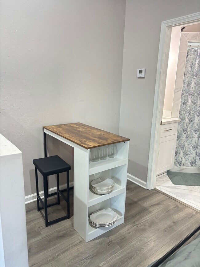 Building Photo - 2528 Martin Luther King Jr Blvd