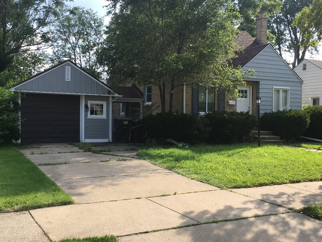 20266 McCormick St, Detroit, MI 48224 House Rental in Detroit, MI