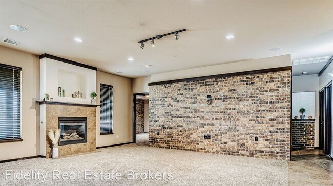 Building Photo - 3 br, 2 bath House - 2100 NW 172nd St
