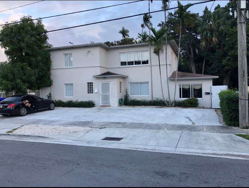 Foto del edificio - 2520 SW 3rd St