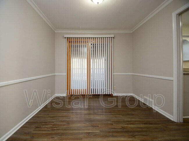 Building Photo - 2130 S 48th St