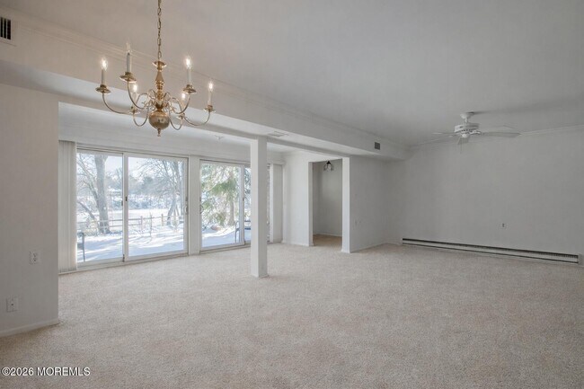 Building Photo - 24 Danbury Ct