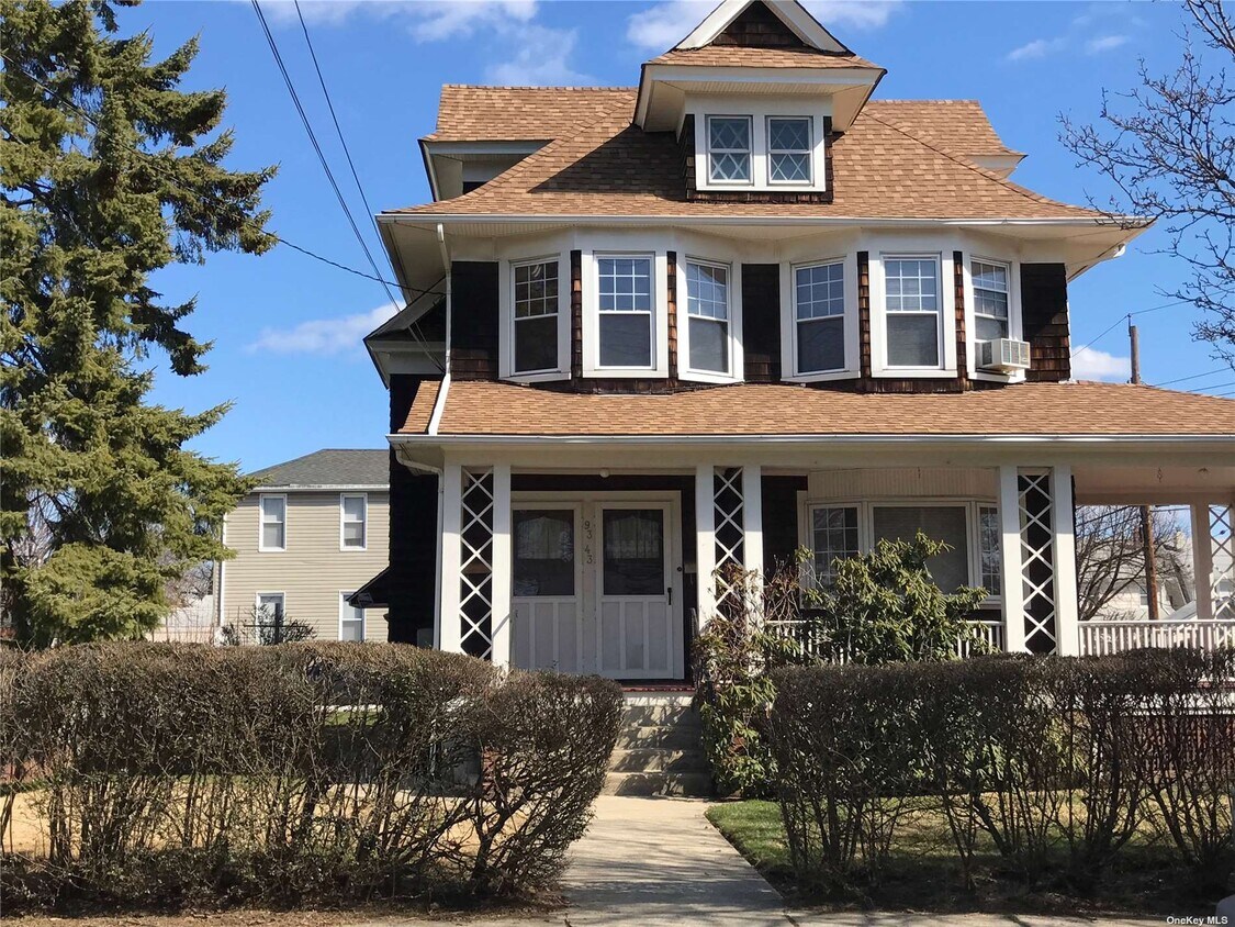 Primary Photo - 93-43 220th St