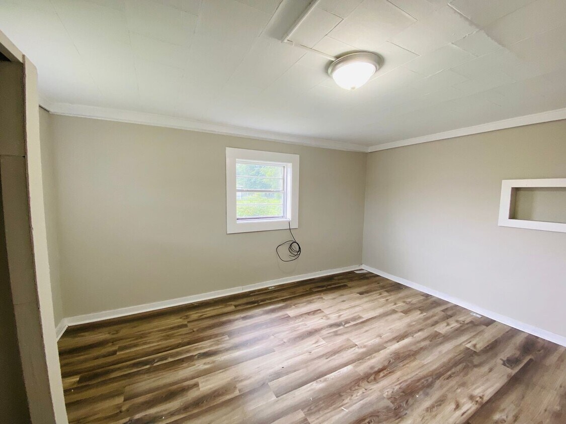 Foto del edificio - Charming 1 Bed, 1 Bath – Walk to JSU Campus!