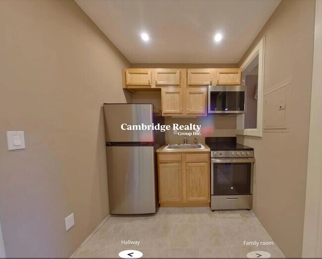 Building Photo - 175 Summer St