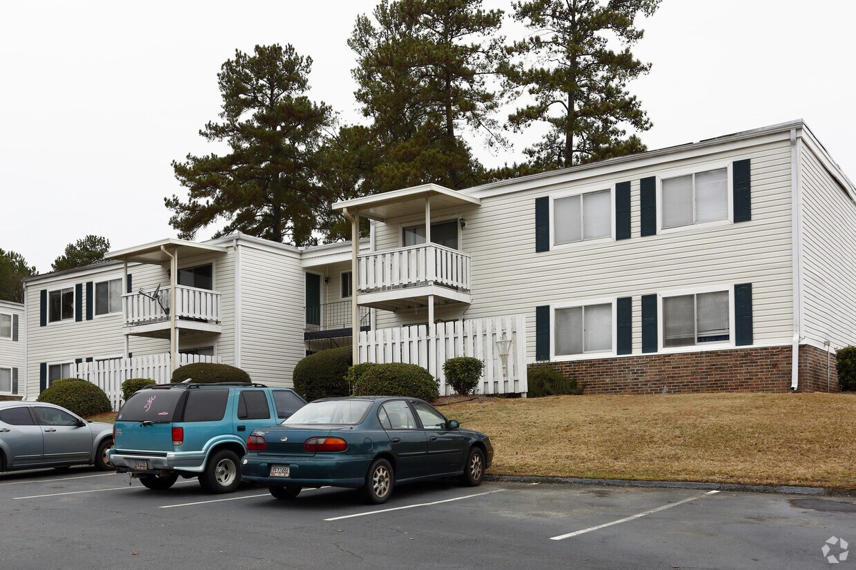 Arbors Apartment Homes Apartments in Macon, GA