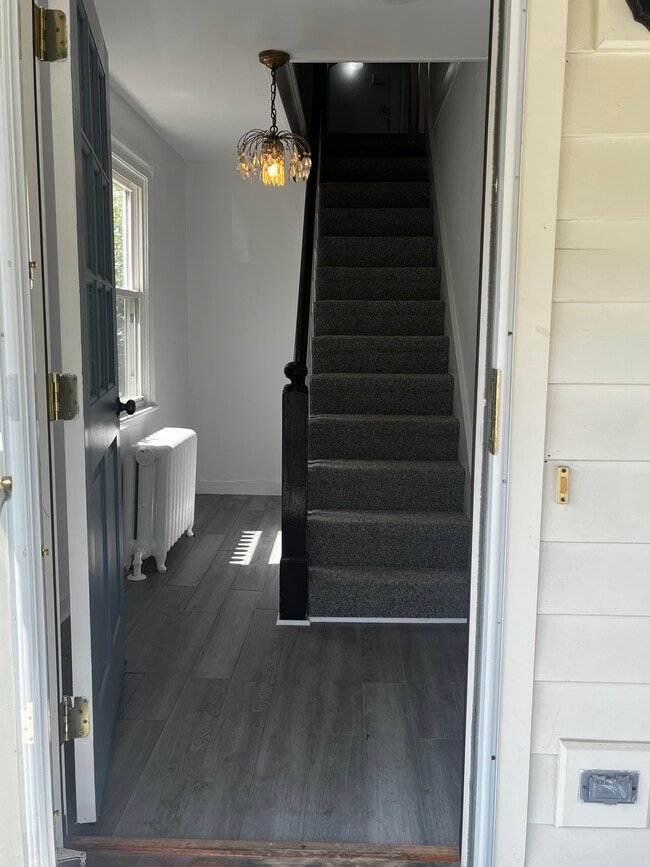 Private front enterance - 10 Elm St