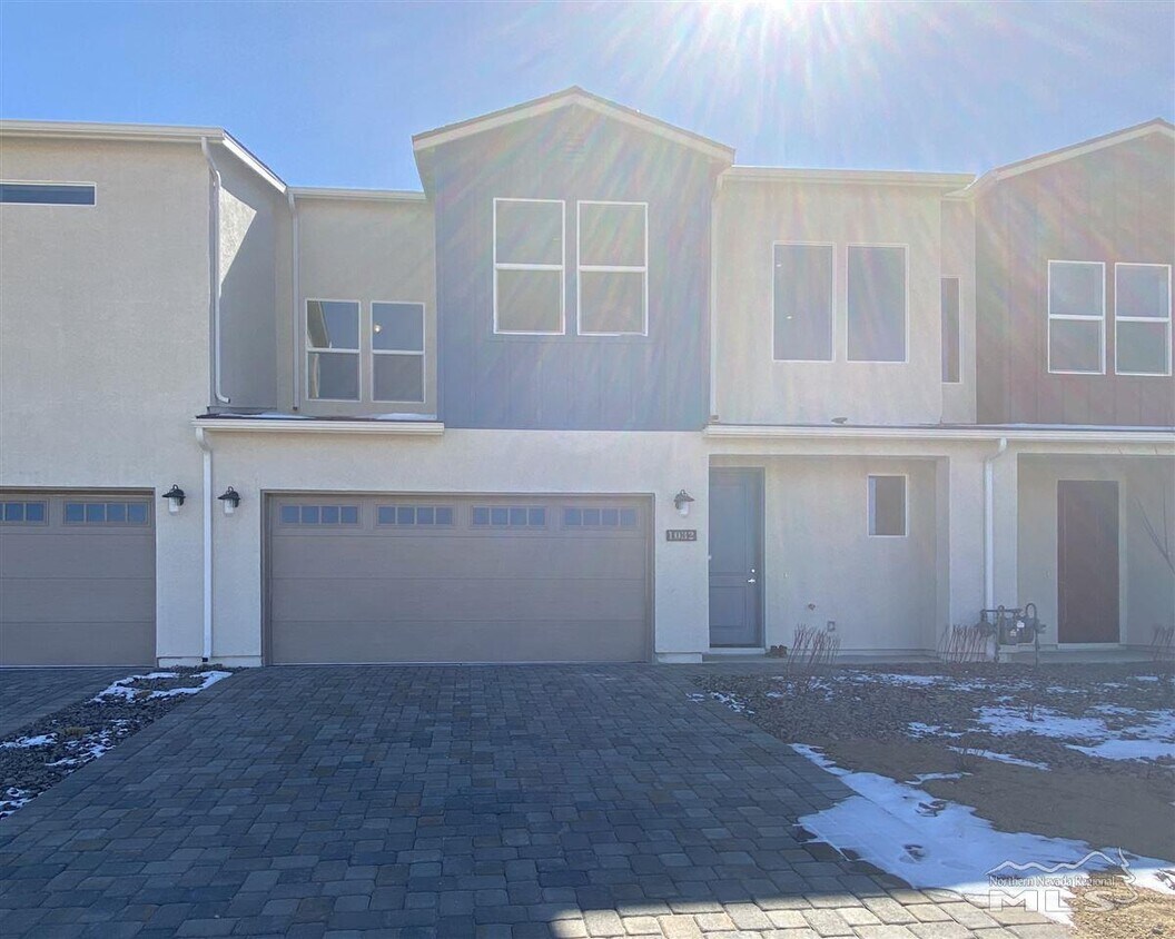 1032 Big Rock Loop, Sun Valley, NV 89433 Condo for Rent in Sun Valley
