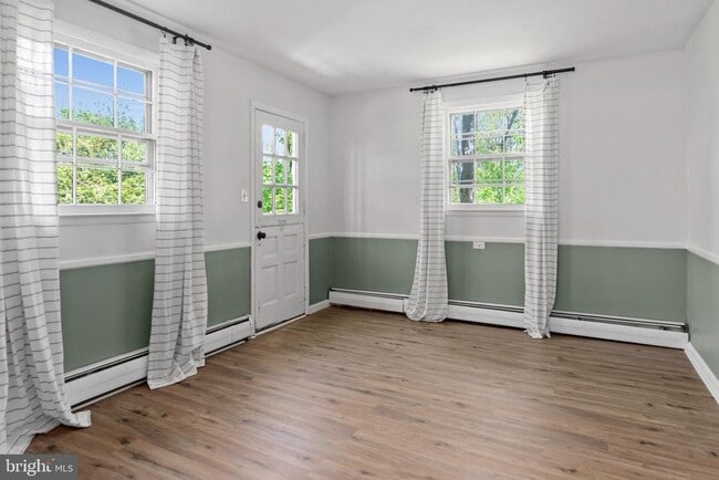 Foto del edificio - 2305 Pickwick Rd