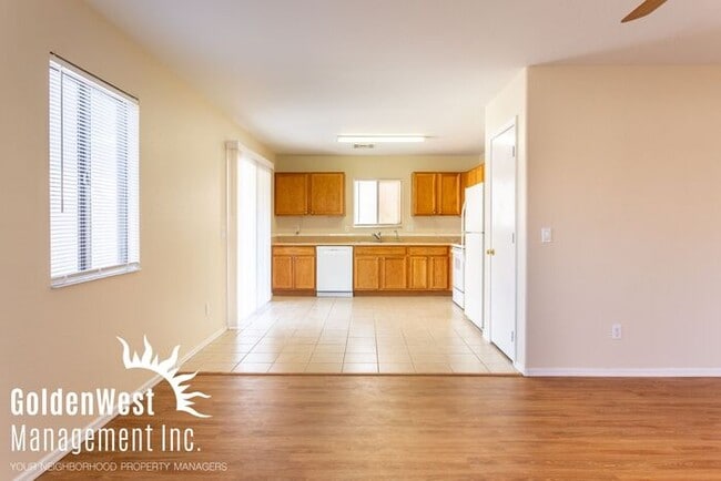 Foto del edificio - Spacious 3Bdm 2Ba Home in Quiet Neighborhood!