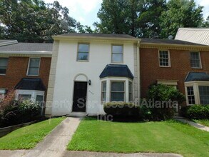Building Photo - 2775 New S Dr